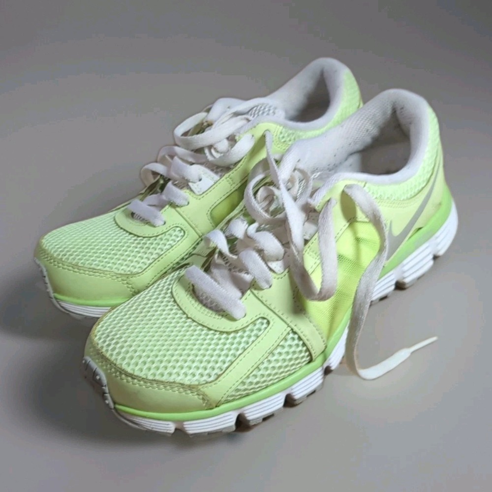 Nike Dual Fusion ST2‎ Breathe Running Shoe Volt Womens 8